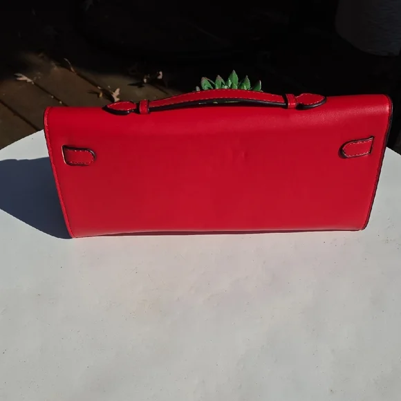 Stunning Red Clutch Bag - Picture 4 of 4